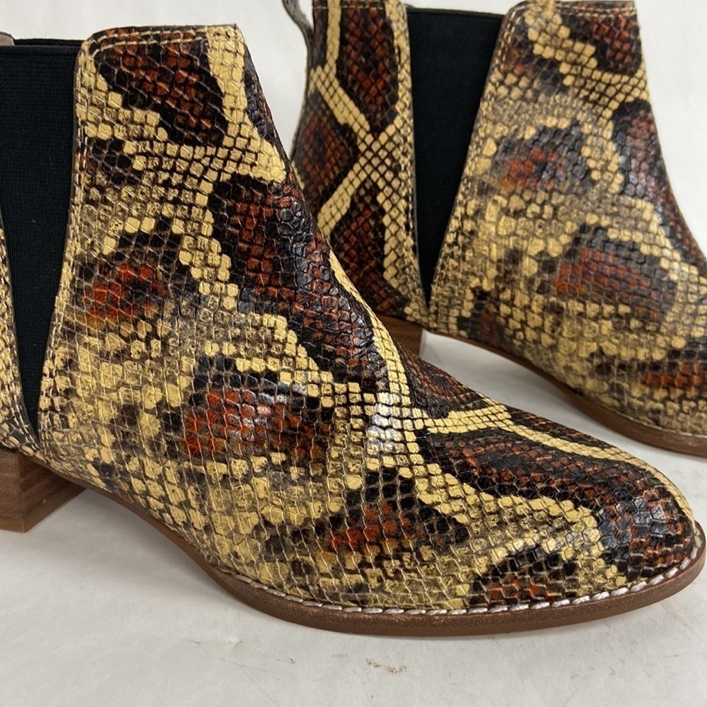 Madewell The Carina Boot in Snake Embossed Leather Ankle Chelsea Boot Booties - Picture 8 of 16